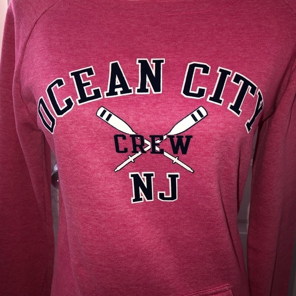 Luckee Lady Sweat Shirt - Picture 2 of 4